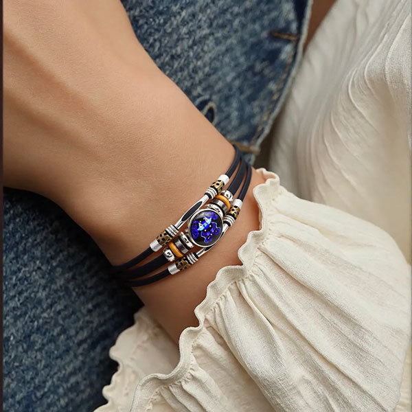 🌌 Bär ditt öde: Läderarmband med de 12 stjärnteckne 🌌
