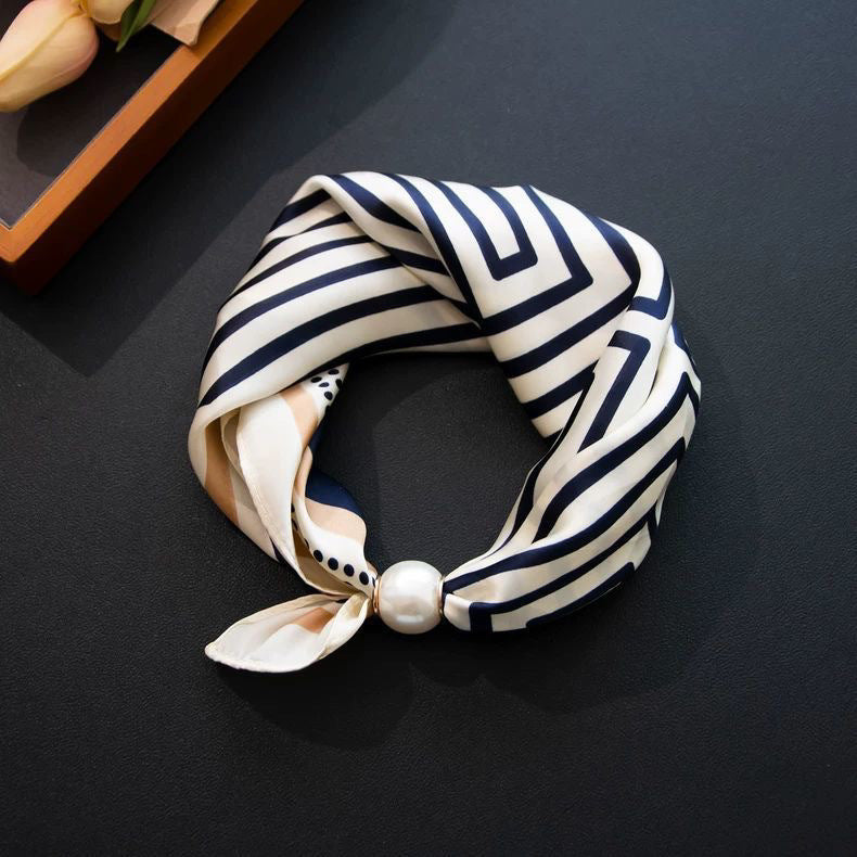 🧣 Glamour utan ansträngning: Halsduk med påsättbara pärlor