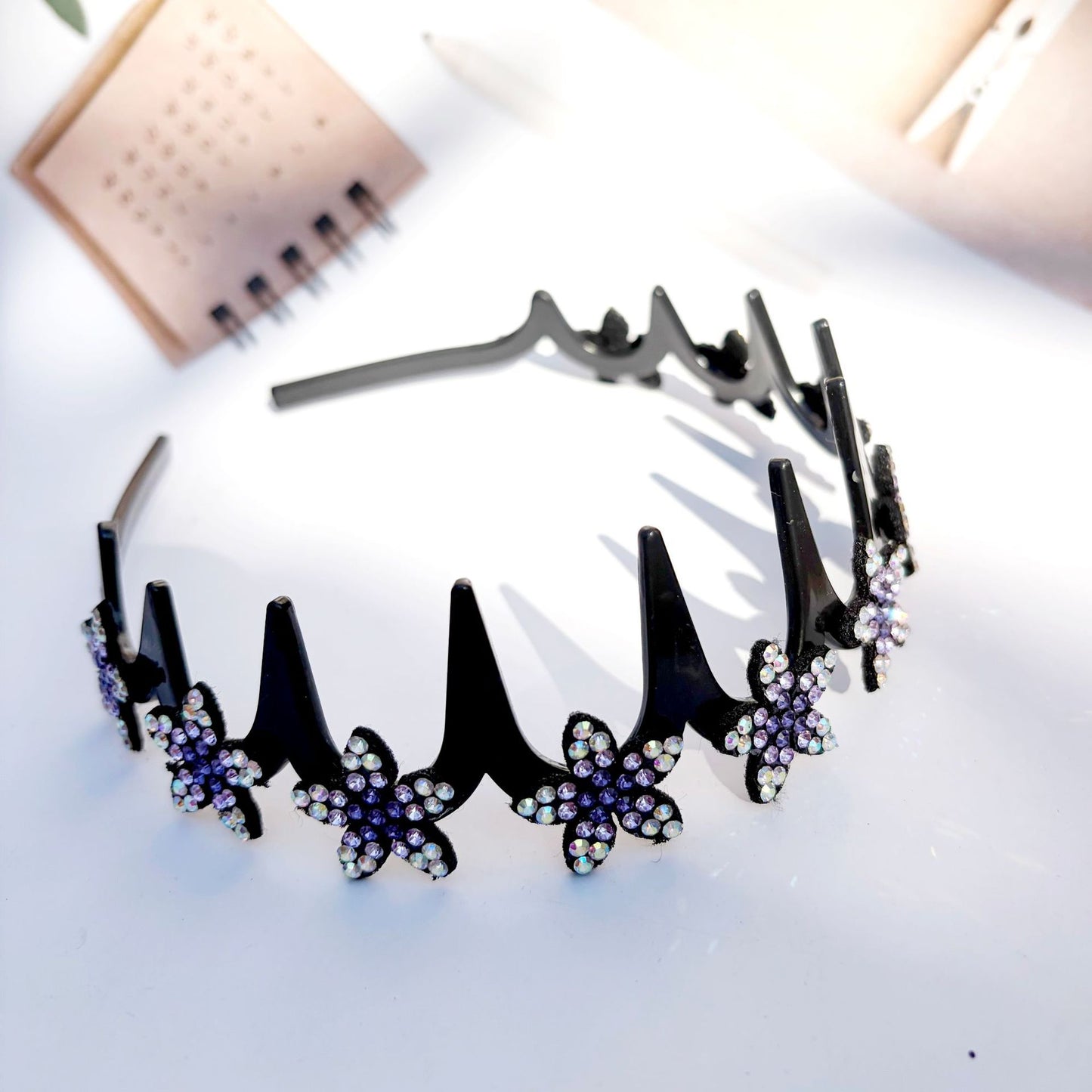 💥Set med vågformade kristallhårband – Lätt, halkfritt och flickaktigt hårsmycke, glittrande vågformade hårband med kristalldetaljer för bröllop och vardagsbruk, flickaktiga och feminina accessoare