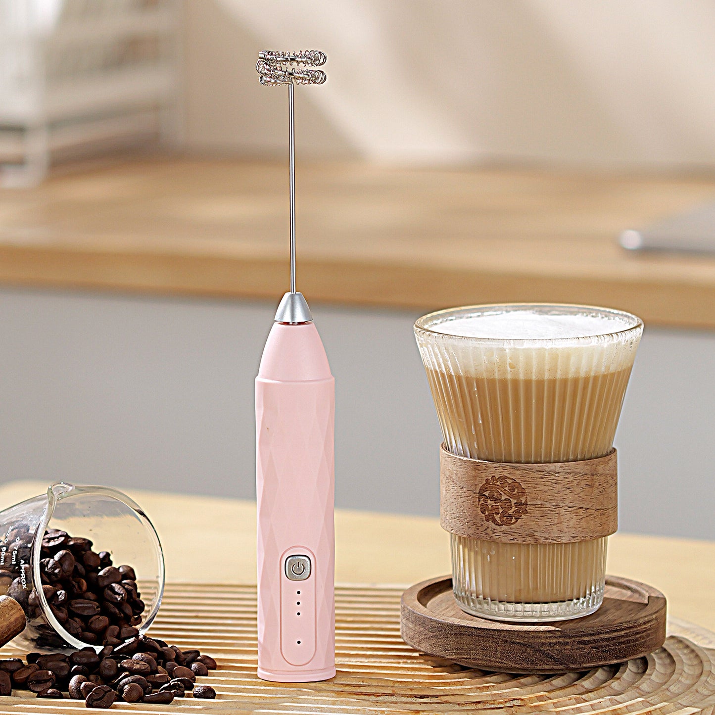 🥄 50% RABATT NU! Elektrisk dryckesskummare – 3 hastigheter, 180 min batteritid & tyst drift – perfekt för mjölkskum, grädde, barnmat och milkshakes ☕✨