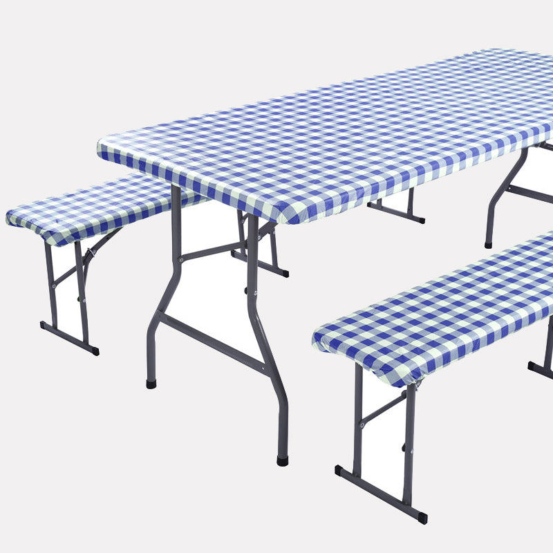 Sats med duk till picknickbor