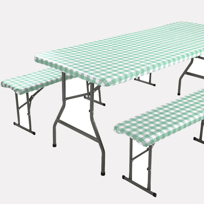 Sats med duk till picknickbor