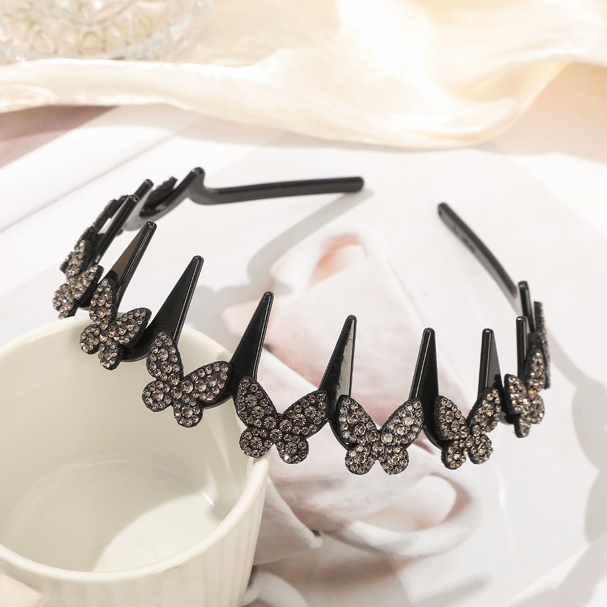 💥Set med vågformade kristallhårband – Lätt, halkfritt och flickaktigt hårsmycke, glittrande vågformade hårband med kristalldetaljer för bröllop och vardagsbruk, flickaktiga och feminina accessoare