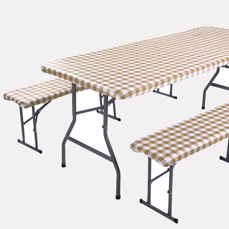 Sats med duk till picknickbor