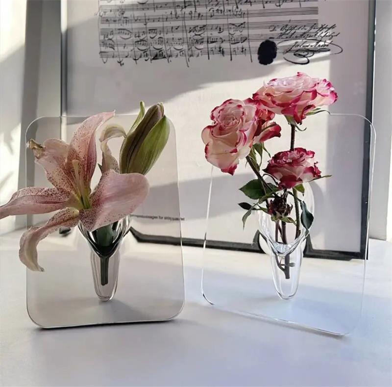 🌹 50 % RABATT JUST NU! 🖼️ Blomvas i form av en fotoram – Kan hängas på väggen och tar liten plats – Unik design, perfekt för torkade eller färska blommor – elegant inredning för hemmet eller kontoret
