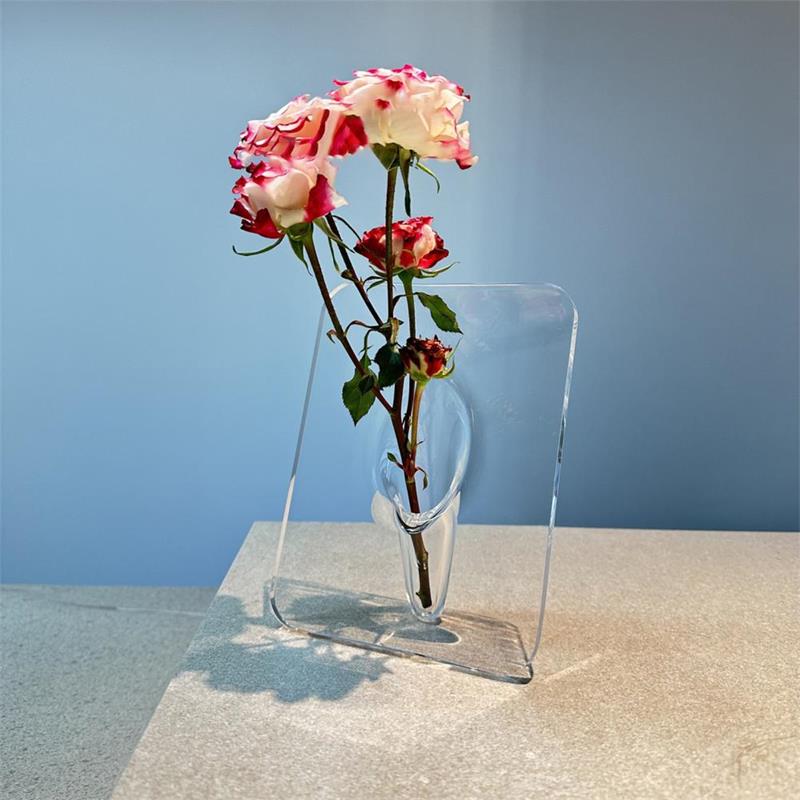 🌹 50 % RABATT JUST NU! 🖼️ Blomvas i form av en fotoram – Kan hängas på väggen och tar liten plats – Unik design, perfekt för torkade eller färska blommor – elegant inredning för hemmet eller kontoret