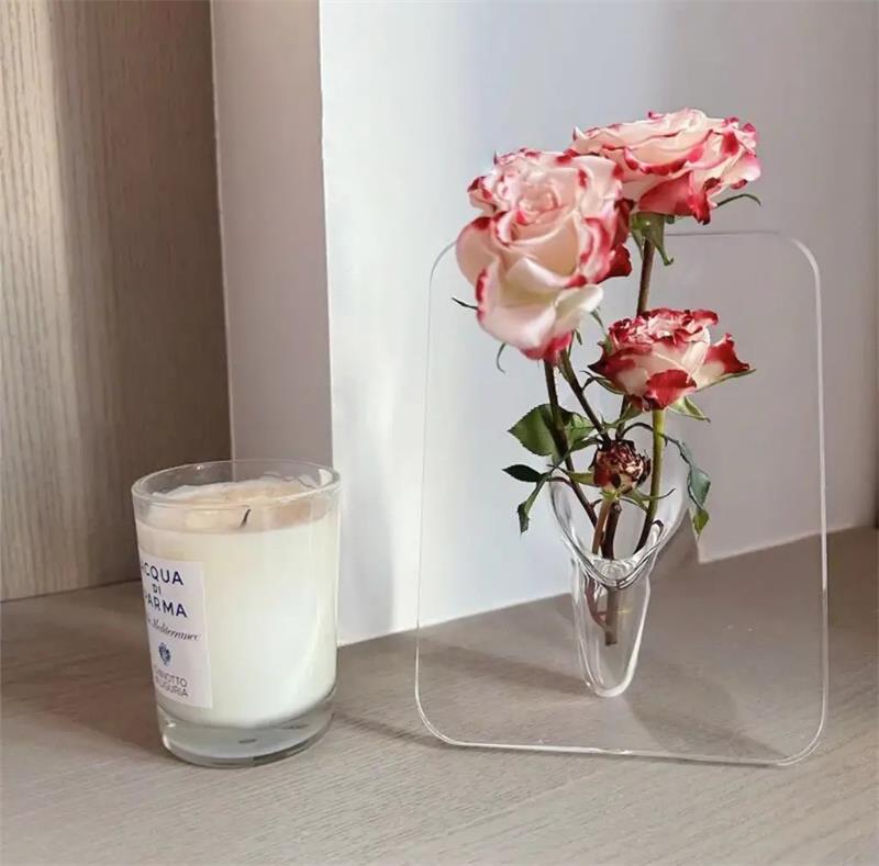 🌹 50 % RABATT JUST NU! 🖼️ Blomvas i form av en fotoram – Kan hängas på väggen och tar liten plats – Unik design, perfekt för torkade eller färska blommor – elegant inredning för hemmet eller kontoret