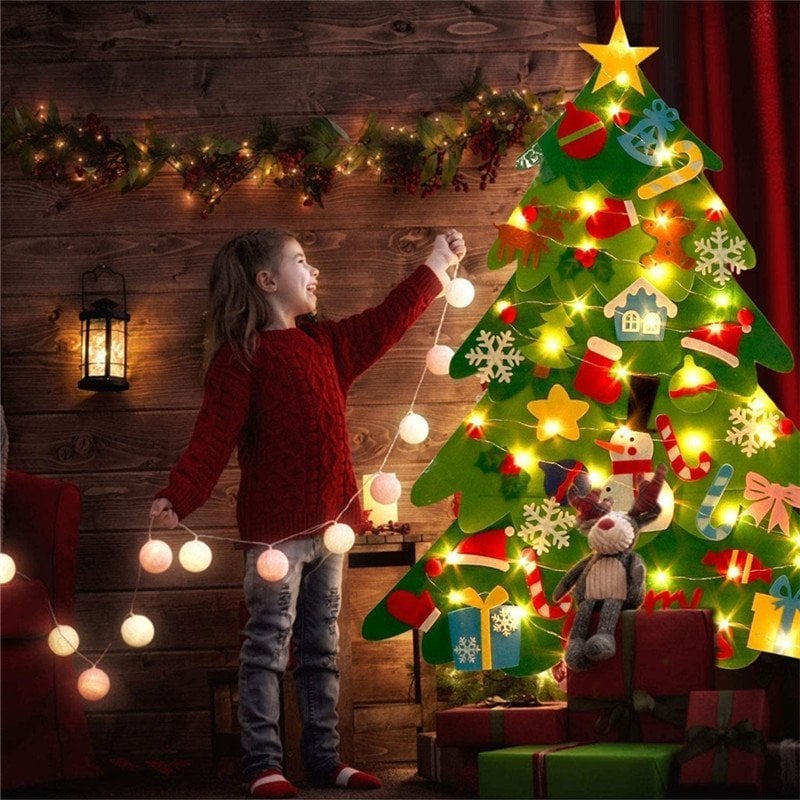 50 % rabatt!🎄DIY-julgran av filt för barn – 32 återanvändbara dekorationer + julbelysnin