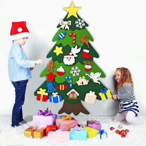 50 % rabatt!🎄DIY-julgran av filt för barn – 32 återanvändbara dekorationer + julbelysnin